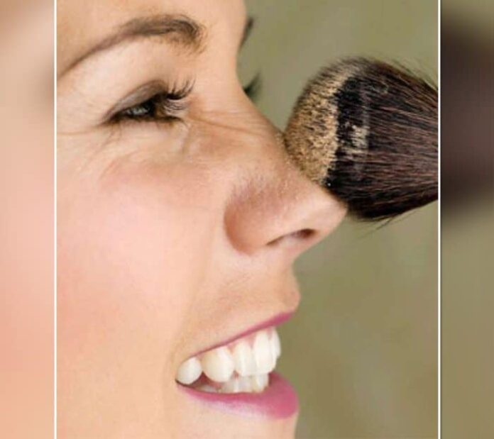 Make your nose appear thinner using these easy techniques.