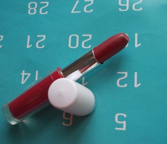 Ten Best Long Lasting Lip Colors