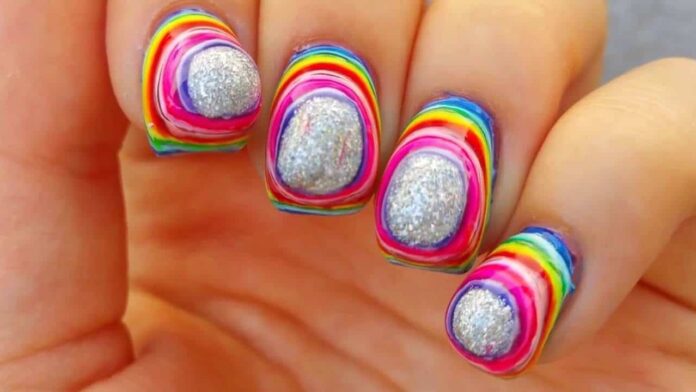 7_Craziest_Nail_Trends_Weve_Seen_This_Year_01