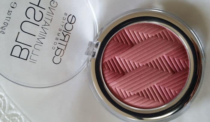 Illuminating blush