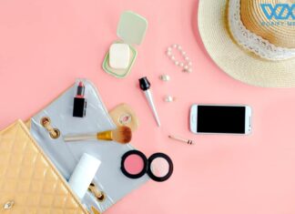 The Must-Have Makeup Items To Be Found In Every Working Women’s Handbag!