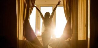 1. Get Out Of The Bed As Soon As You Wake Up