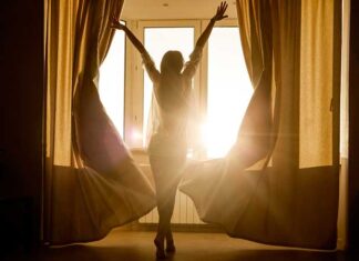 1. Get Out Of The Bed As Soon As You Wake Up