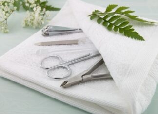 Come, take the advice from the experienced nail artists