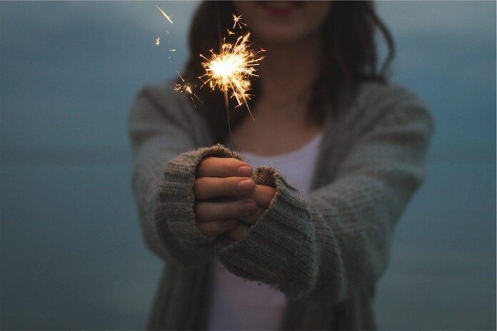 sparkler-holding-hands-firework-sparkles-fire Sparkler, Holding, Hands, Firework, Sparkles, Fire