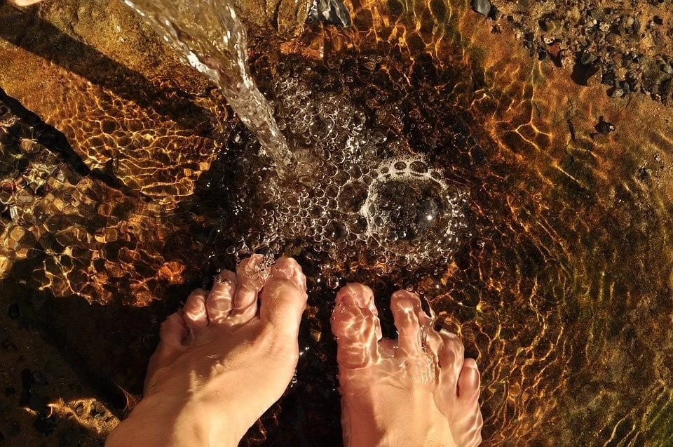 use paraffin wax to get softer feet