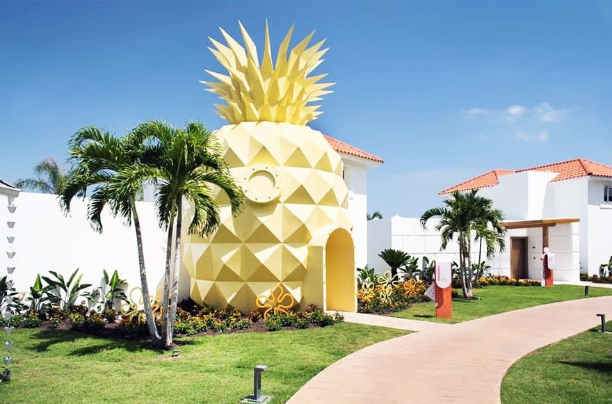 Under Sea Pineapple House