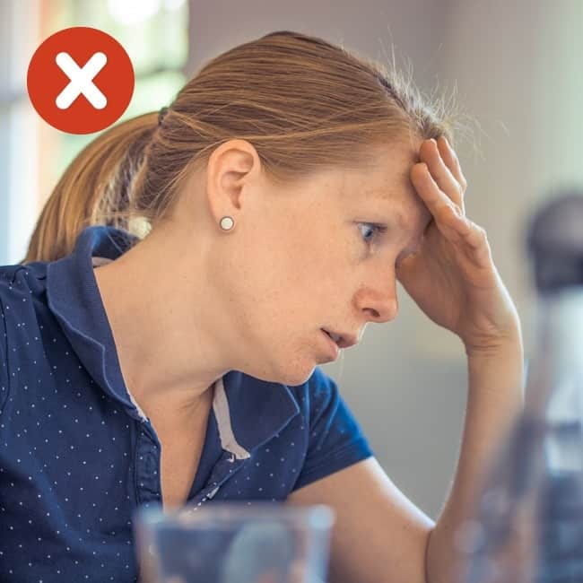 7 Common Body Language Habits That Are Making You Look Arrogant