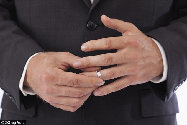 Some Signs That Prove Your Guy Is Cheating On You