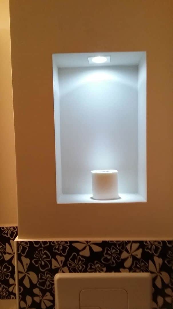 20 Hilarious Hotel Fails That Will Split Your Sides