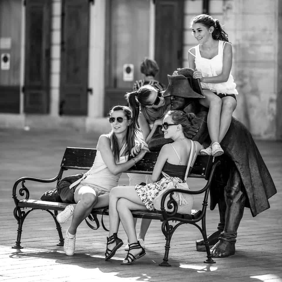 Why Trip With Friends Are The Better Than Those With Your Family Or Better Half