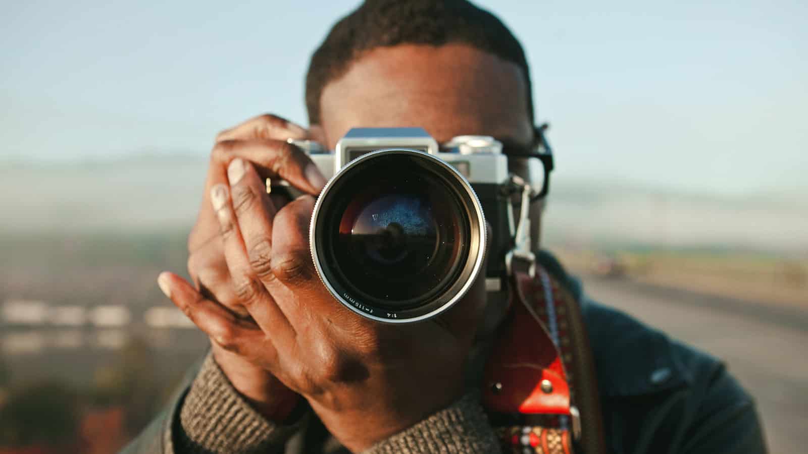 Amateur vs pro-professional photographer vs average person