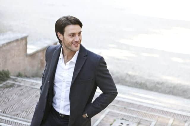 Some Fashion Hacks For The Men To Make A Good Impression on Their Dates