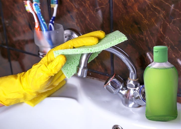 15 Best Ways To Clean Your House