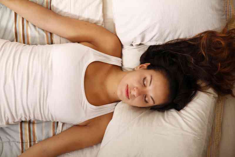 sleeping positions for good health