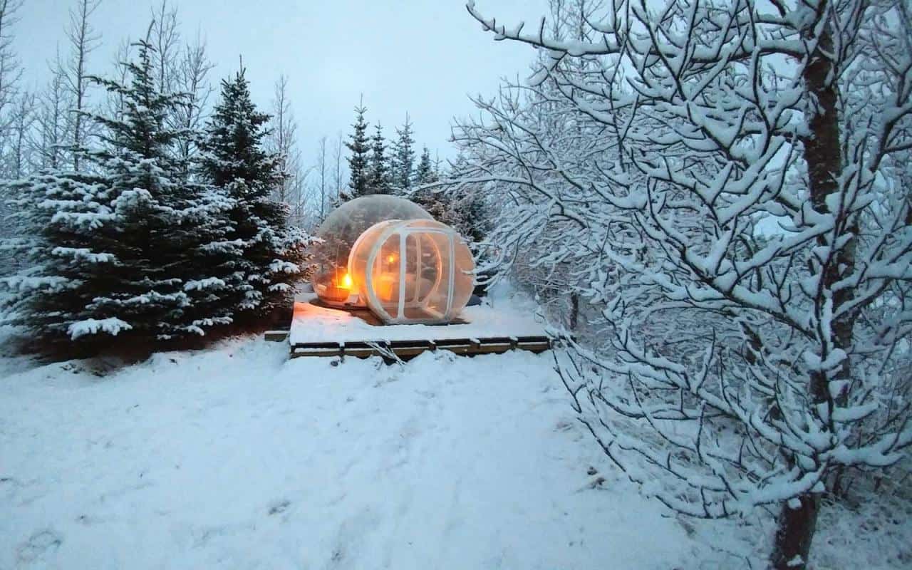 Bubble hotels to see northern lights