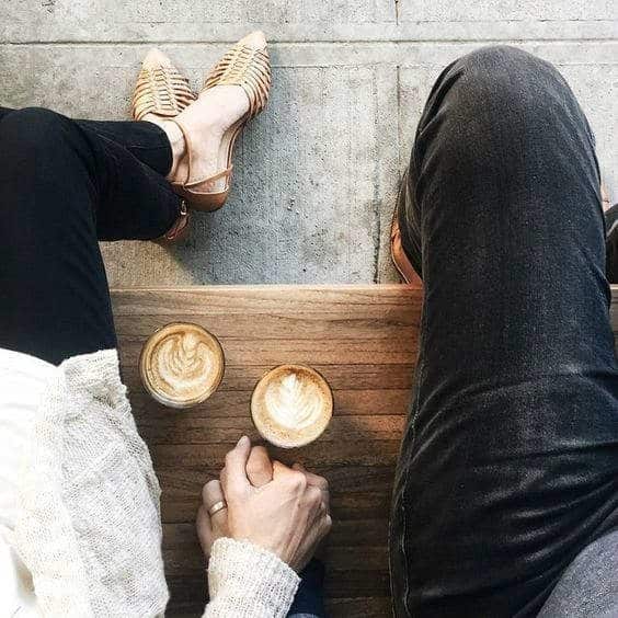 13 Gestures of holding hands with a specific indication