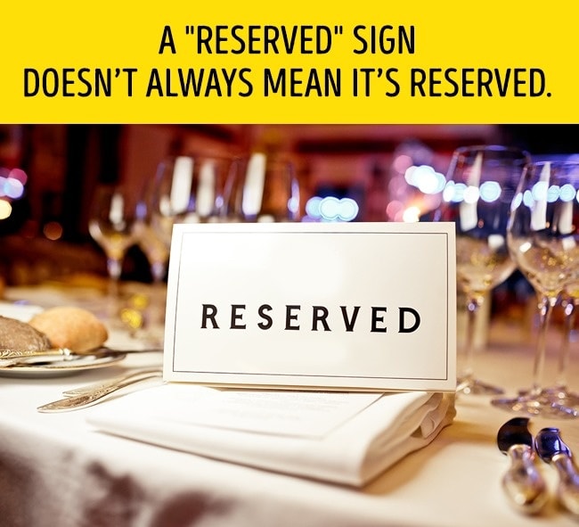 7 Tricks used by the waiters that most people never notice