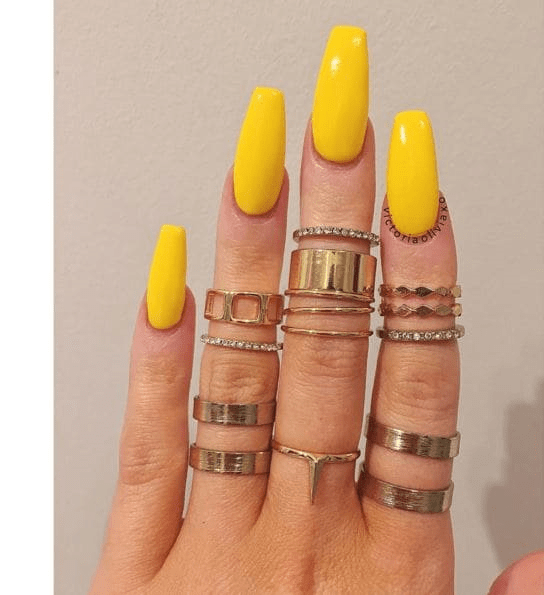 What does your nail polish color reveal about you?