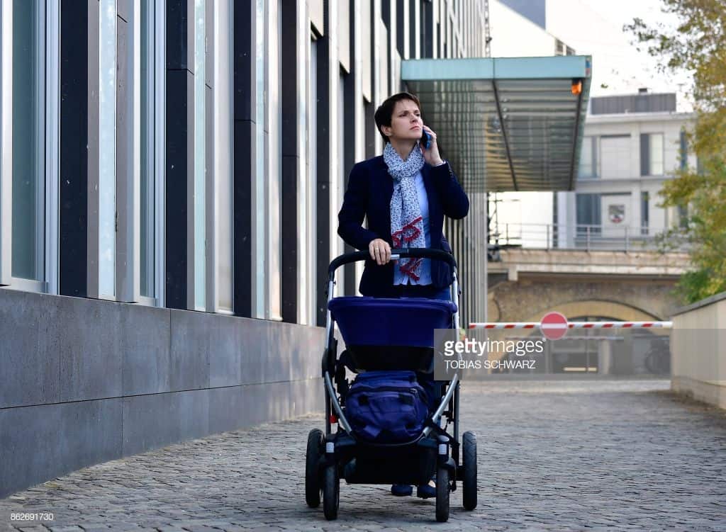 where to keep your phone