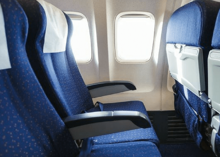 5 Things you should know while traveling on a flight