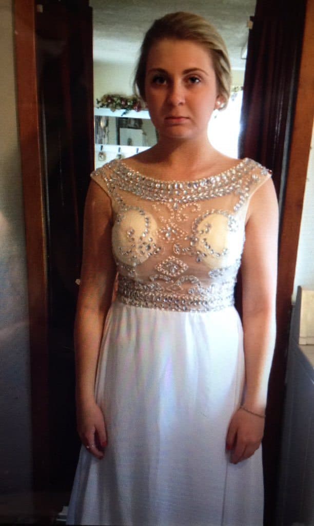 15 worst outfits chosen for special occasions