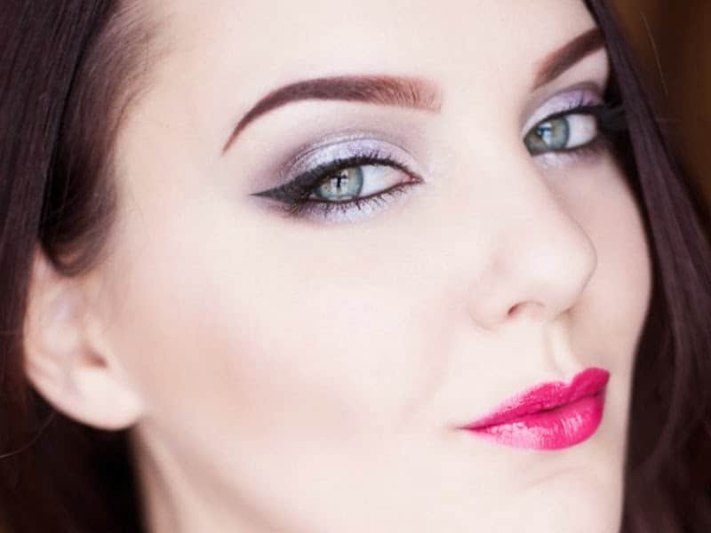 7 Weird Things Your Eyebrows Say About Your Personality