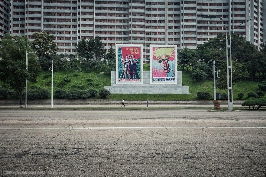 The Harsh Reality Of North Korea Revealed In Illegal Photographs