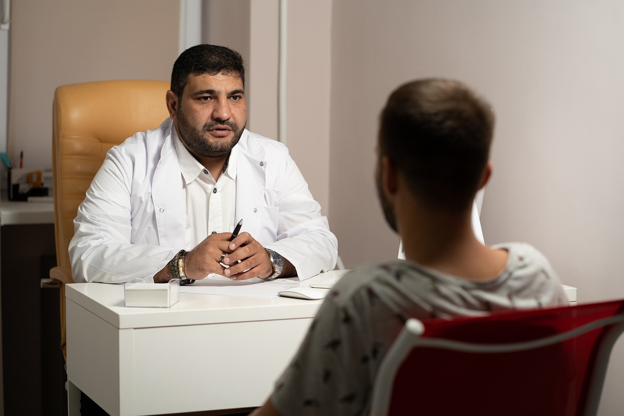 C:\Users\DELL\Downloads\doctor-5710147_1280.jpg