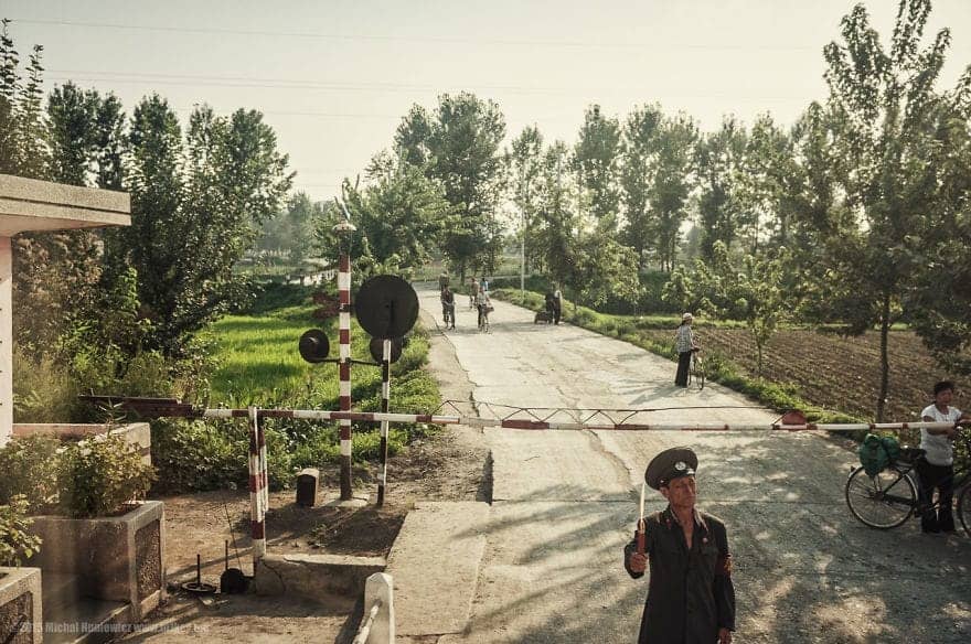 The Harsh Reality Of North Korea Revealed In Illegal Photographs
