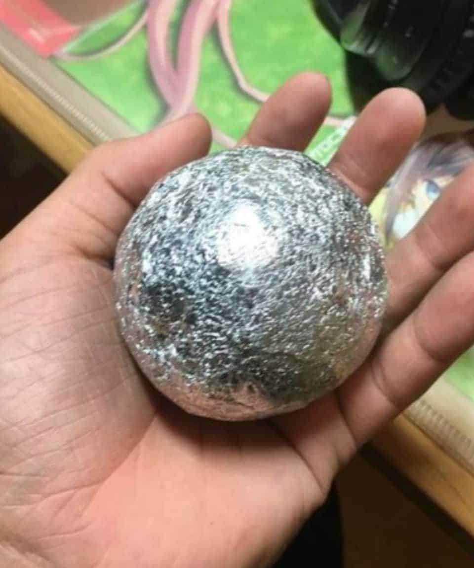 Just squish it all into a ball.