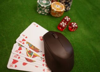 The stages of online poker tournaments