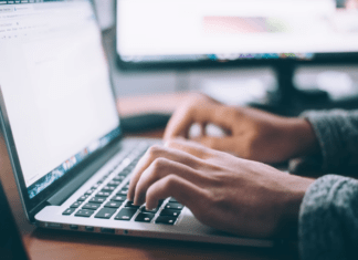 Why Gamblers Prefer Online Casinos: Everything Explained