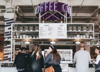 Unlocking Global Customers: Choosing the Right Translation Service