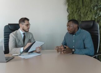 Financial Tips for a Thriving Trucking Business