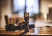 Black Cylindrical Device